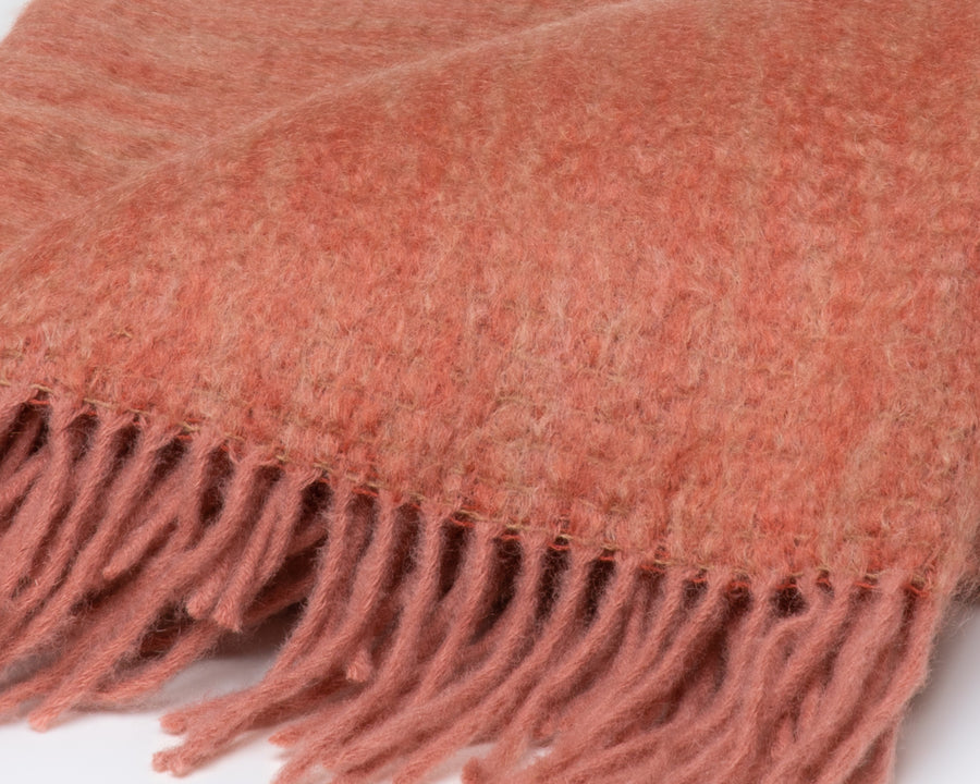 [Pre-order] Mohair Blanket - Pink